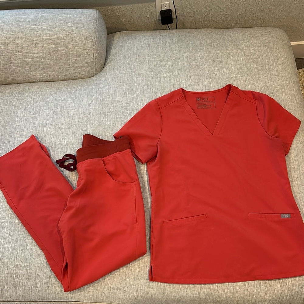 Figs scrub set